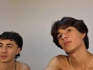 Chaturbate Live Sex Cam of patri_ck_villa