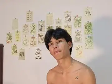 Chaturbate Live Sex Cam of patri_ck_villa