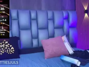 Chaturbate Free Porn Cam of hottiesjuls