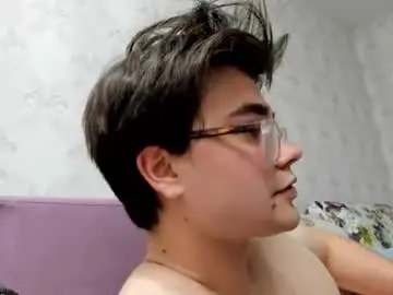 Chaturbate Live Sex Cam of jame_flow