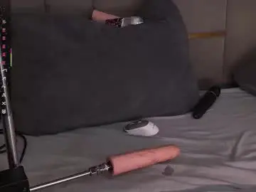 Chaturbate Live Sex Cam of mayasnoww