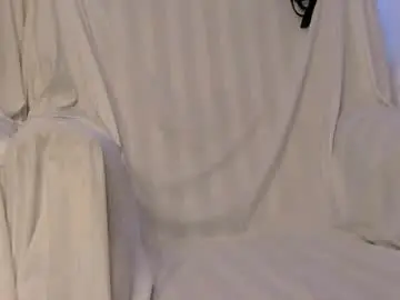 Chaturbate Adult Video Chat of misspetitee