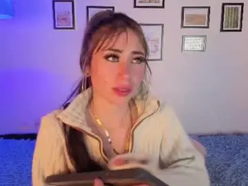 Chaturbate Live Sex Cam of wanda_blue_