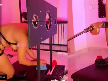 Chaturbate Live Sex of yourgirlia_