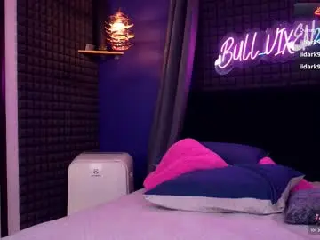 Chaturbate Best live sex cam show of bull_vixen2001