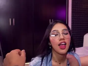 Chaturbate Live Sex of bull_vixen2001