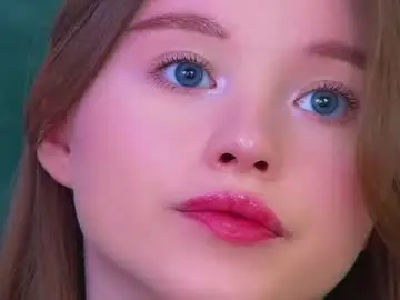 Chaturbate Best live sex cam show of keiraace