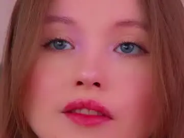 Chaturbate Free Porn Cam of keiraace