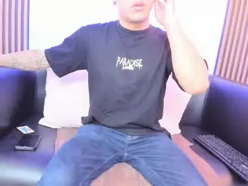 Chaturbate Sex Chat of tommy_lian