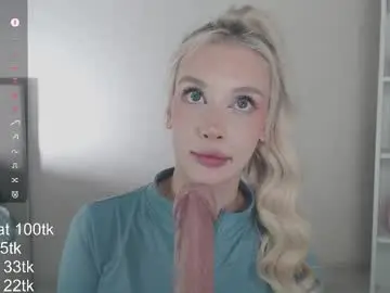 Chaturbate Free Live Porn of vickyfuckingdoll