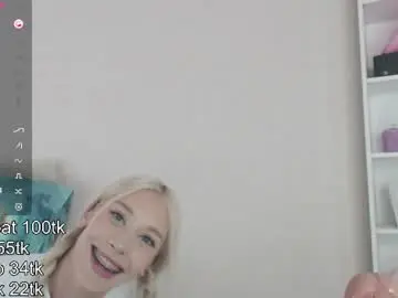 Chaturbate Adult Video Chat of vickyfuckingdoll