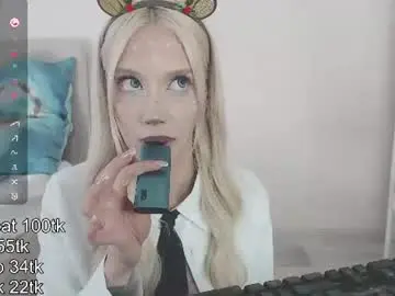 Chaturbate Live Sex Cam of vickyfuckingdoll