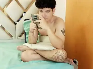 Chaturbate Live Sex Cam of zoe_and_dylan_