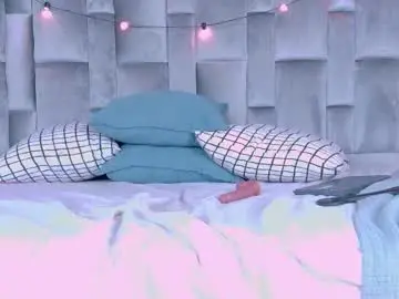 Chaturbate Live Sex Cam of abigaillenox__