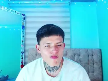 Chaturbate Live Sex Cam of _justinmoon2