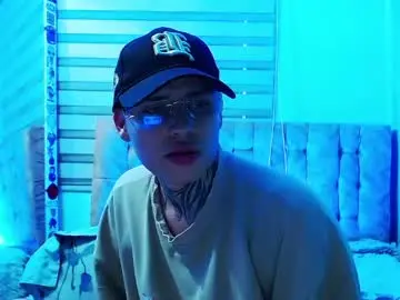 Chaturbate Nude Webcam of _justinmoon2