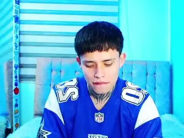 Chaturbate Sex Cam of _justinmoon2
