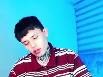 Chaturbate Live Sex Cam of _justinmoon2