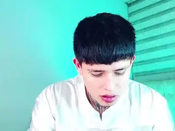 Chaturbate Live Sex Cam of _justinmoon2