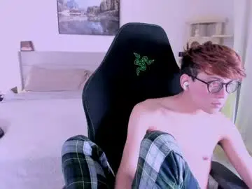 Chaturbate Live Sex of alejandroalvarez1613