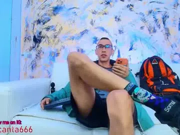 Chaturbate Watch Live Sex Cams of dustindollin_