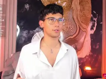 Chaturbate Live Sex Cam of kingparker1