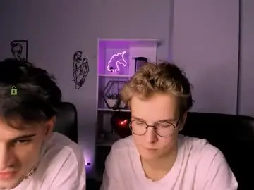 Chaturbate Nude Webcam of leon_lie