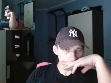 Chaturbate Live Sex Cam of poliglotjoe