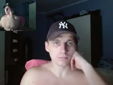 Chaturbate Live Sex Cam of poliglotjoe