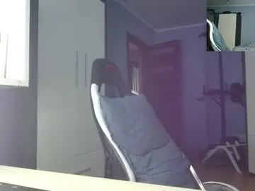 Chaturbate Live Sex Cam of poliglotjoe