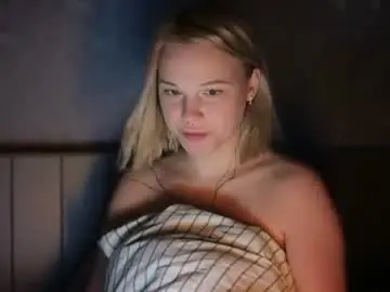 Chaturbate Best live sex cam show of arya_stark7