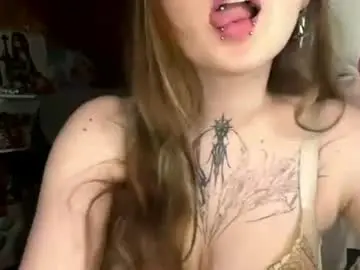Chaturbate Live Sex Cam of korialmas