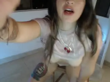 Chaturbate Live Sex Cam of litlle_danni