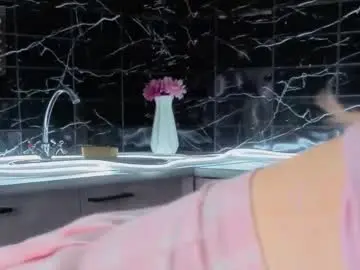 Chaturbate Live Porn of peek_in_my_window