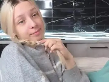 Chaturbate Free Porn Cam of peek_in_my_window