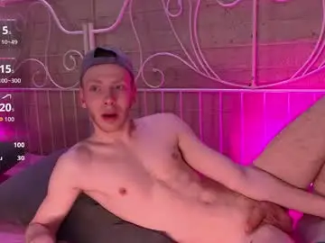 Chaturbate Live Porn of enigmaticsmile