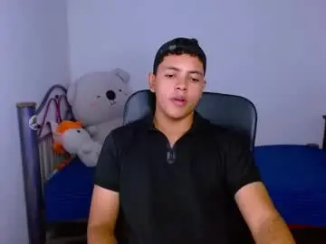 Chaturbate Live Sex of levii_7