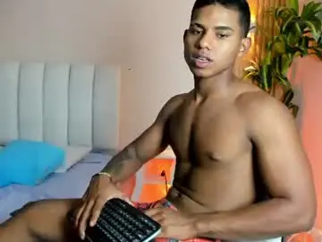 Chaturbate Free Porn Cam of apolo__cruz