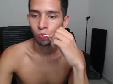 Chaturbate Adult Webcams of harold_18_