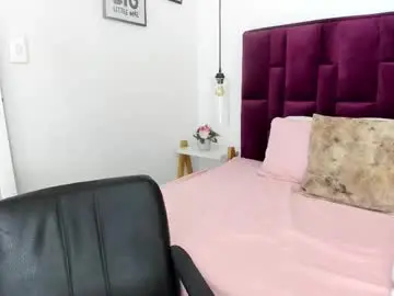 Chaturbate Nude Webcam of ambar85