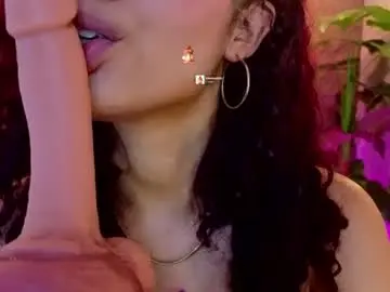 Chaturbate Live Sex Cam of chaarlottee_69