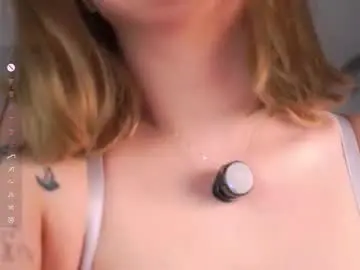 Chaturbate Free Porn Cam of emmiemurray