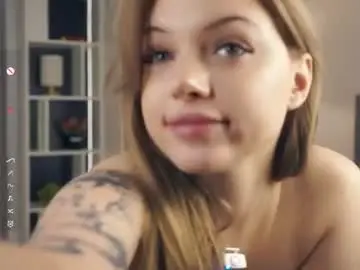 Chaturbate Free Live Porn of emmiemurray