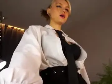 Chaturbate Free Live Porn of emmiemurray