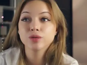 Chaturbate Free Live Porn of emmiemurray