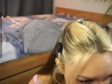 Chaturbate Watch Live Sex Cams of emmiemurray