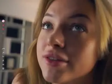 Chaturbate Sex Cam of emmiemurray