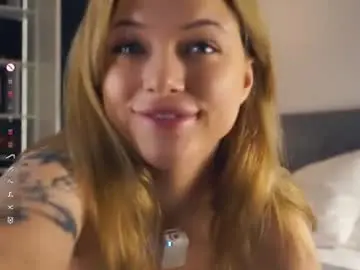 Chaturbate Free Porn Cam of emmiemurray