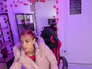 Chaturbate Best live sex cam show of karlaslutskinny__