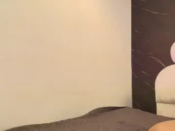 Chaturbate Live Sex Cam of kissme_luna